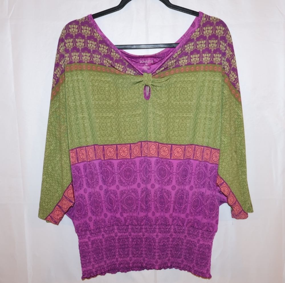 Sunset Rd. Purple & Green Bohemian Blouse w/Elastic Waist. Medium.